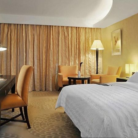 Giza Le Meridien Pyramids Hotel & Spa מראה חיצוני תמונה