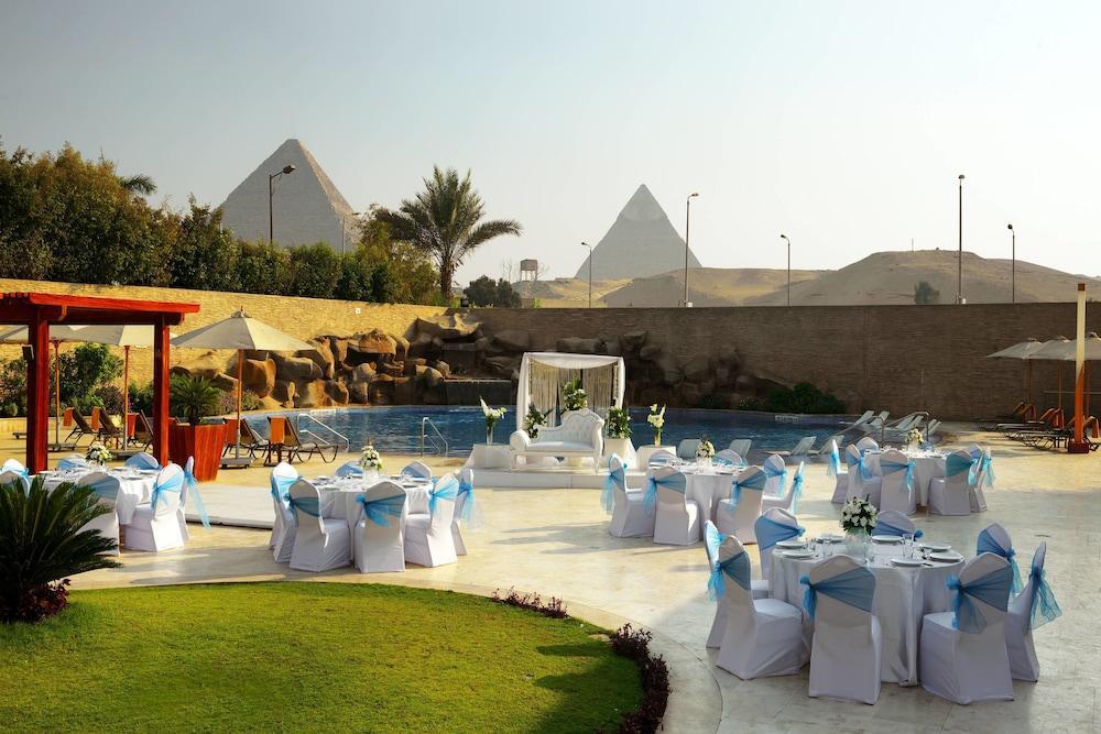Giza Le Meridien Pyramids Hotel & Spa מראה חיצוני תמונה